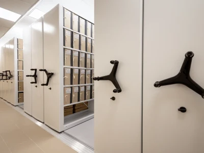 Раздвижные стеллажи